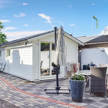 Gorgeous Home In Borgholm With Wifi Экстерьер фото