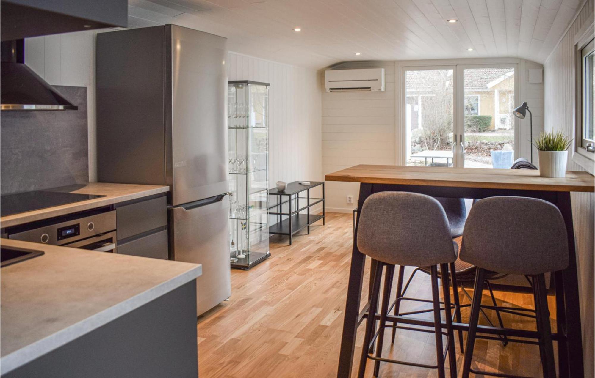 Gorgeous Home In Borgholm With Wifi Экстерьер фото