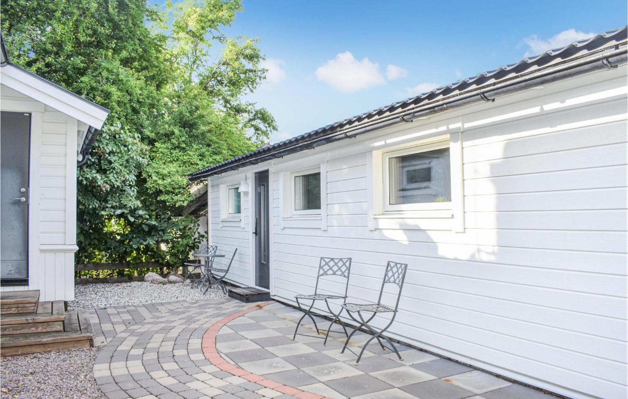 Gorgeous Home In Borgholm With Wifi Экстерьер фото
