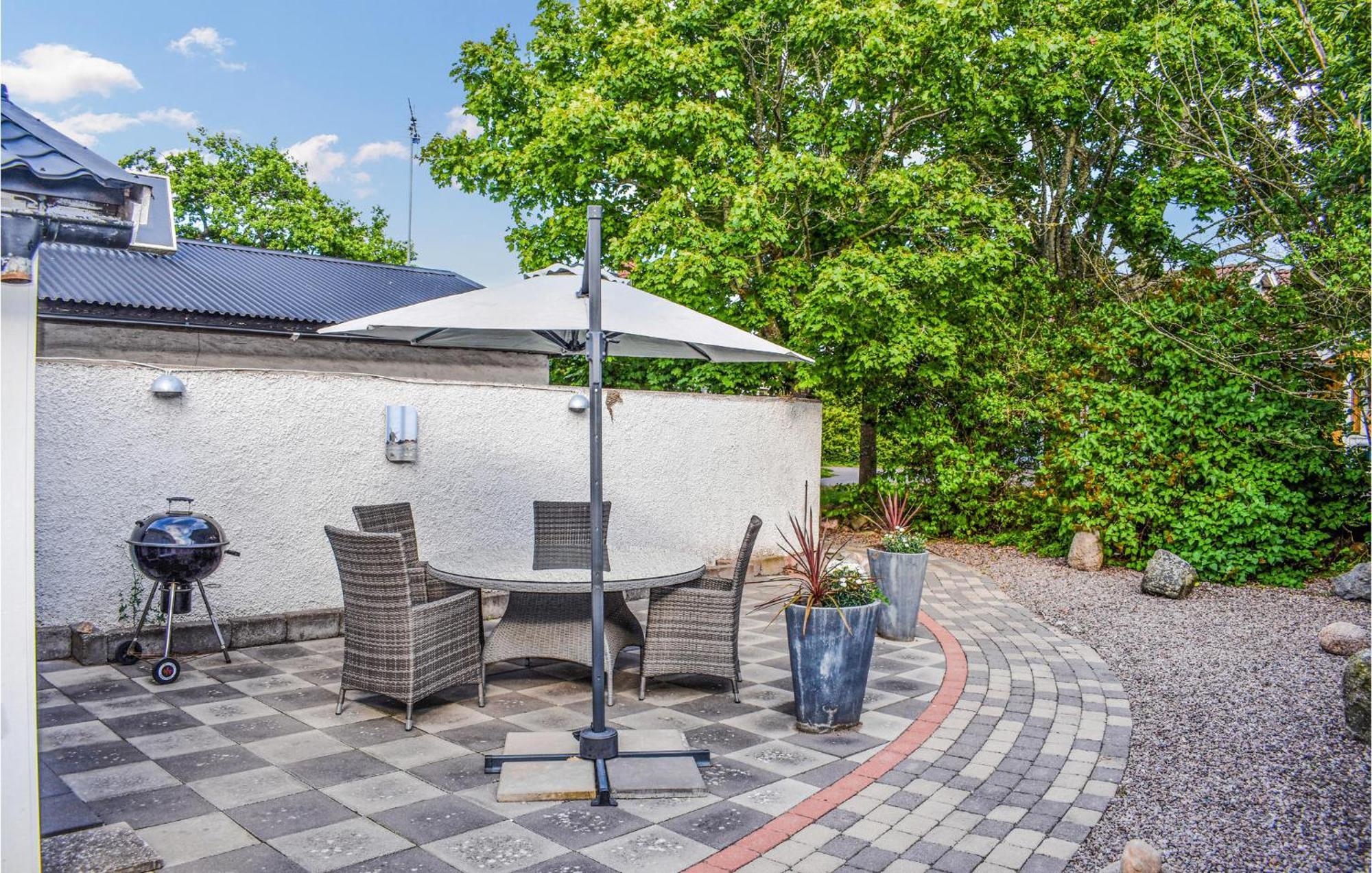 Gorgeous Home In Borgholm With Wifi Экстерьер фото