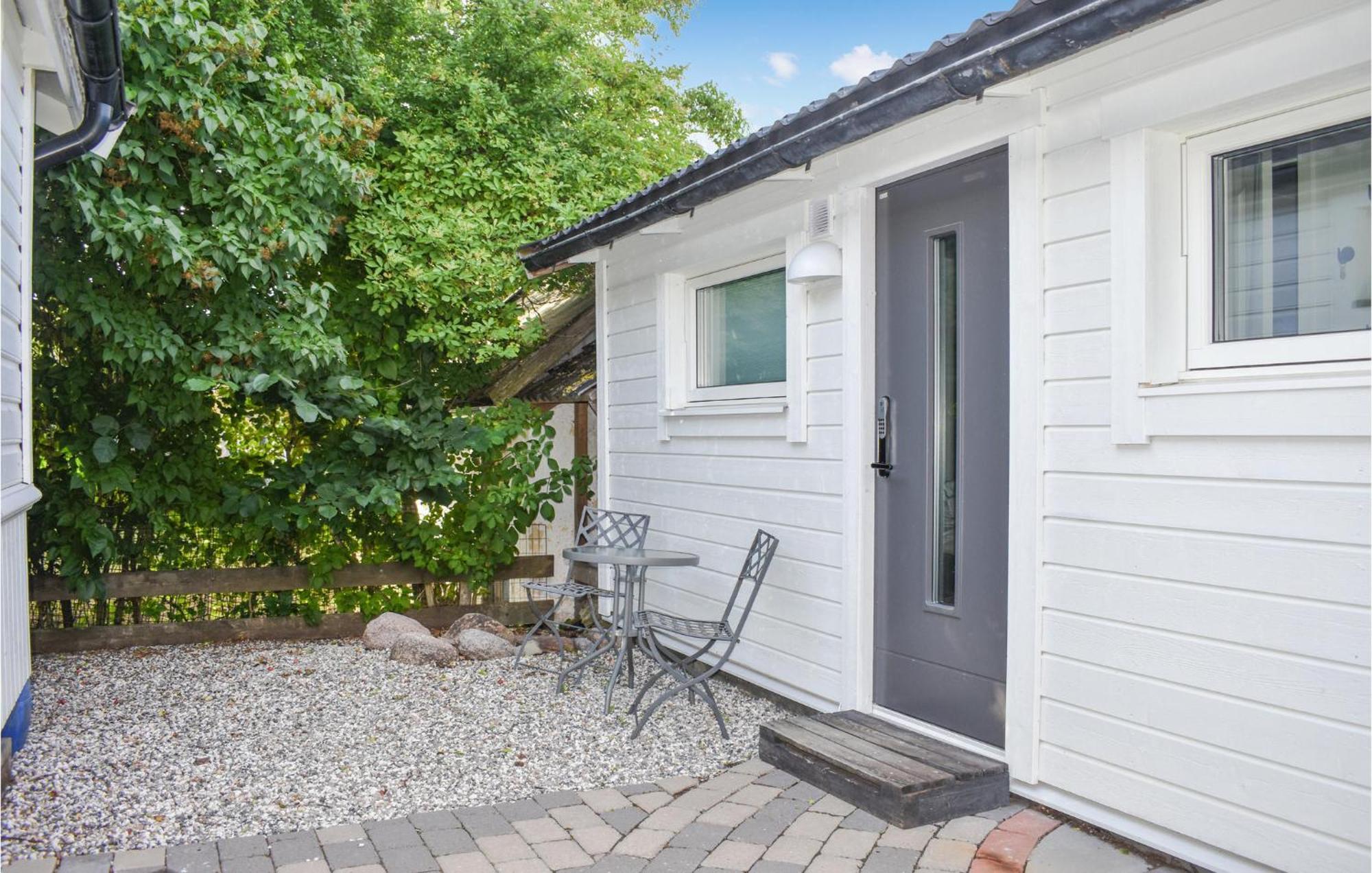 Gorgeous Home In Borgholm With Wifi Экстерьер фото